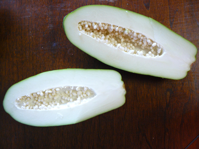 Green-papaya-cut