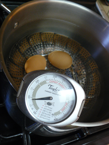 Momofuku-slow-poached-eggs1 Momofuku-slow-poached-eggs1