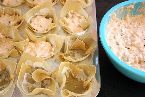 deviled crab rangoon filling process