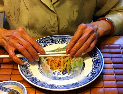 Mom's nifty rice paper roll technique