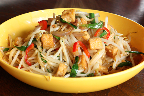 Asian Tofu: Bean sprout and tofu stir-fry recipe