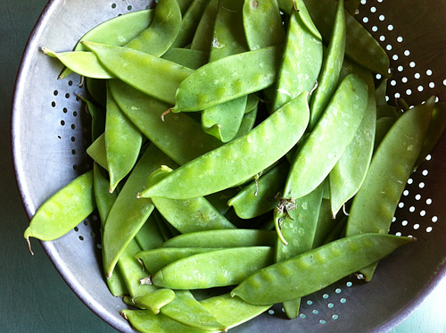 Pickled snow peas raw