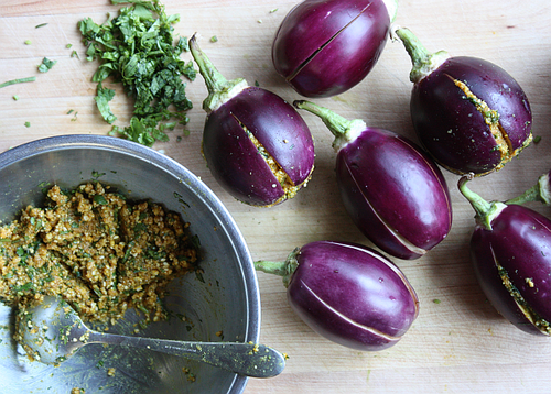 Indian-eggplant-peanut-masala-stuffed