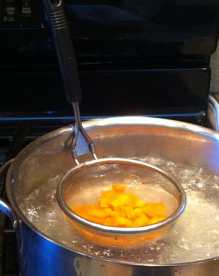 Impromptu-potato-salad-carrots