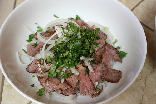 Instant pho cubes bowl