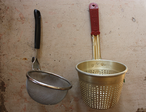 Asian vertical strainer