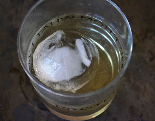 Spherical-ice-cubes