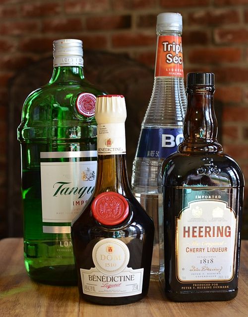 Singapore-sling-liquor Singapore-sling-liquor