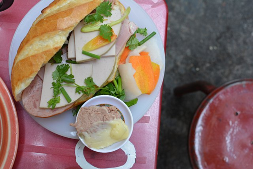 banh mi saigon Hoa Mai