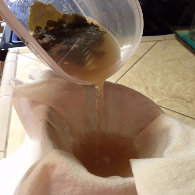 Veg fish sauce straining