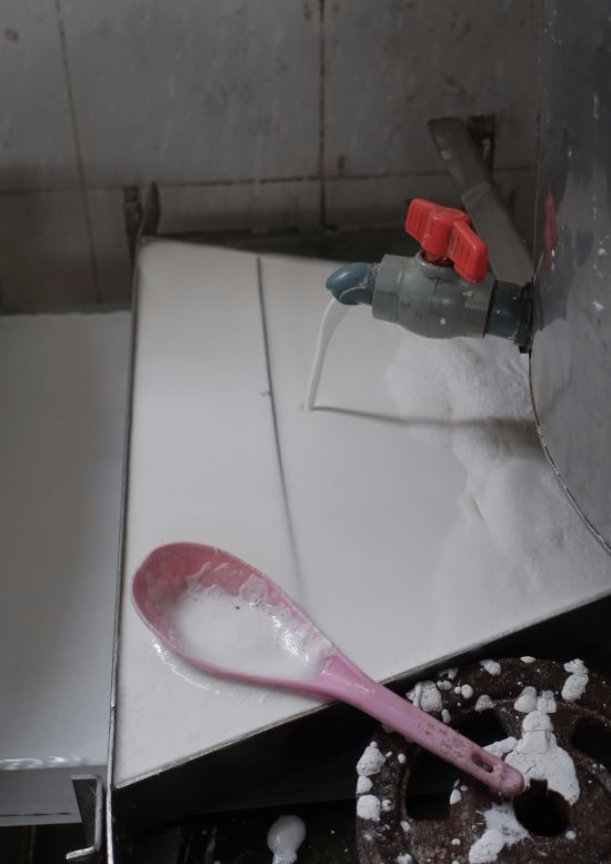 Pho-noodle-dispensing-batter