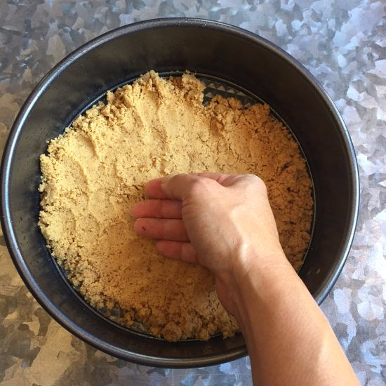 Tofu-cheesecake-crust2