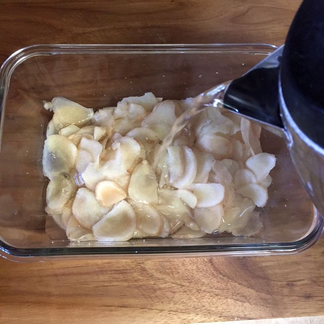Ginger-pickle-water Ginger-pickle-water