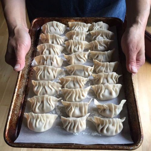Dumplings-pleated crescent