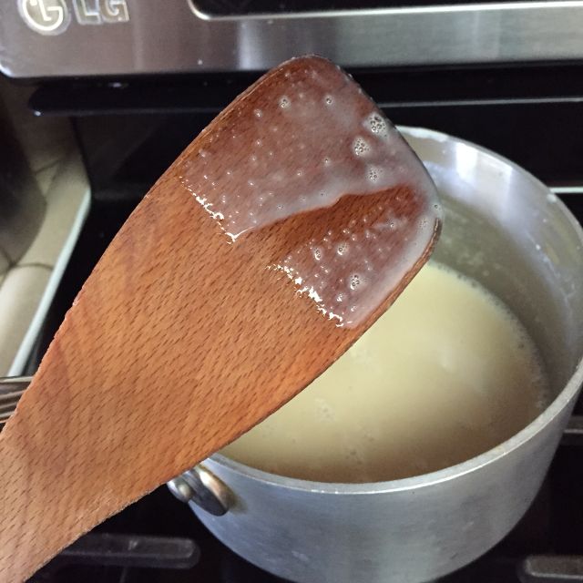 Condensed milk -spoon