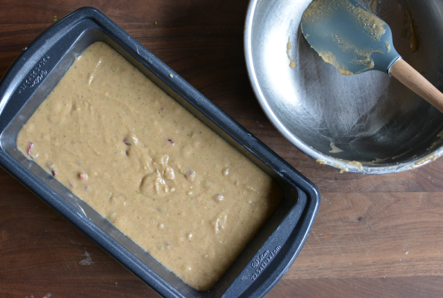 Spice-cake-batter-pan