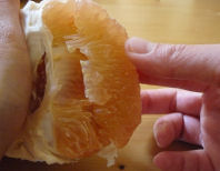 Peeling_pomelo