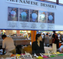 Vancouver_night_market_viet_che