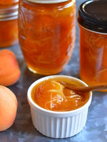 apricot ginger jam