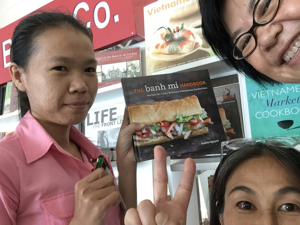 banh mi at Saigon airport 2015