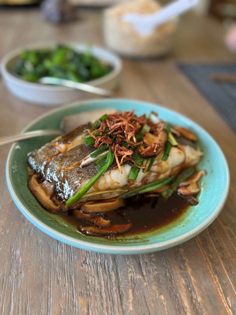  microwave steamed fish with ginger sizzle