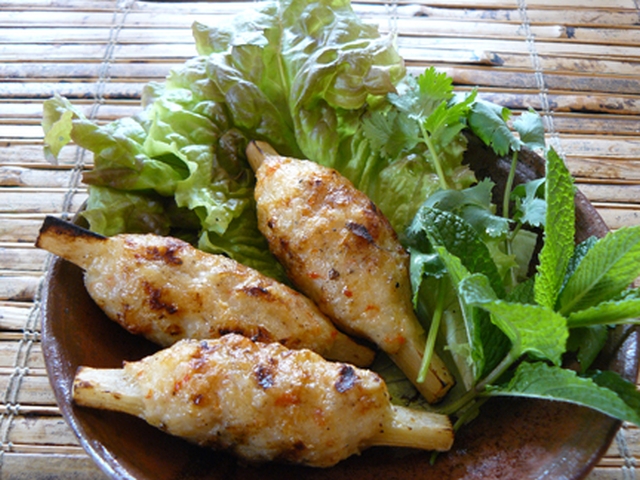 grilled viet shrimp on sugarcane
