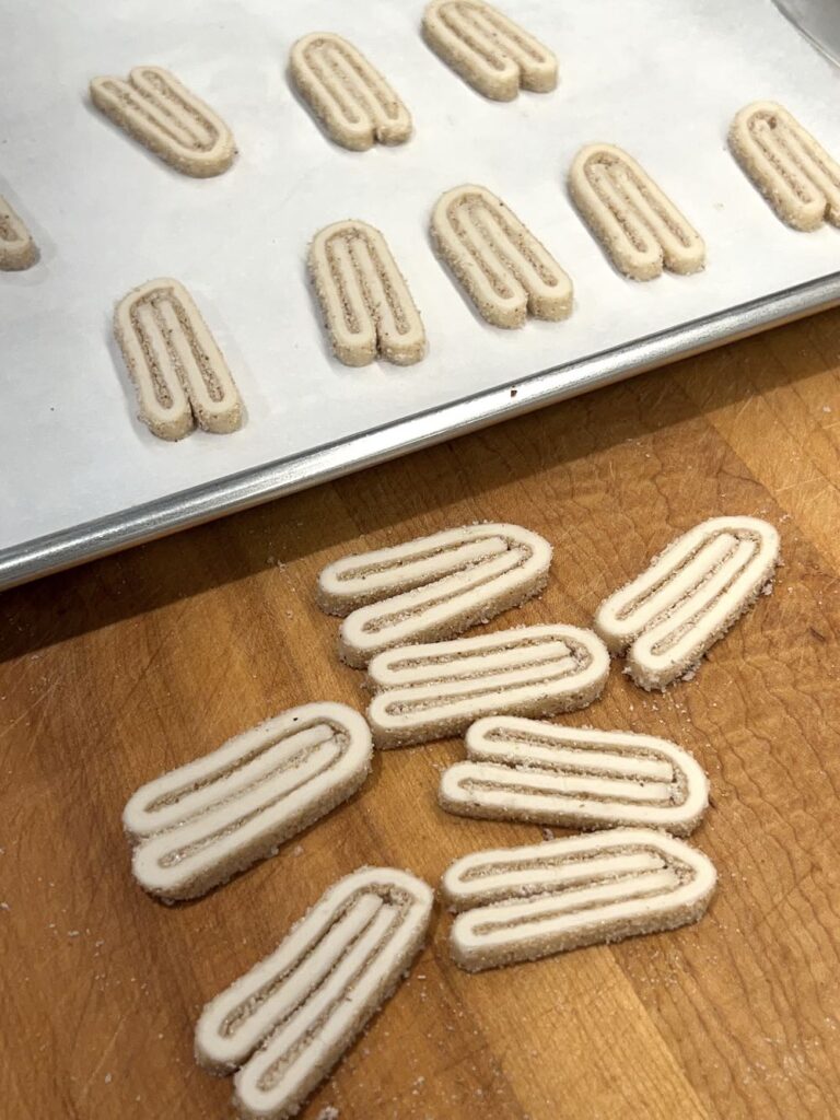 unbaked petit palmier
